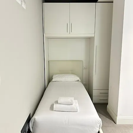 Xenia - Exclusive Three-room In Moscova Area דירה *