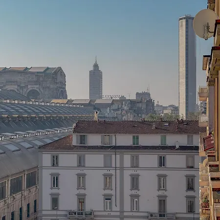 Spacious With Romantic Balcony And 2 Bathrooms * Milano