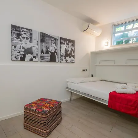 公寓 Xenia - Renovated Two-room Near Pta Venezia *