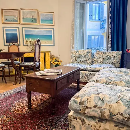 Spontini Near Corso Buenos Aires Shops * Милан