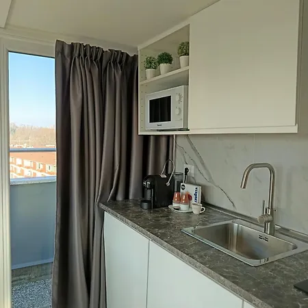 Bed and Breakfast Sky View With Swimming Pool, Ac, Wifi, M2 Μιλάνο