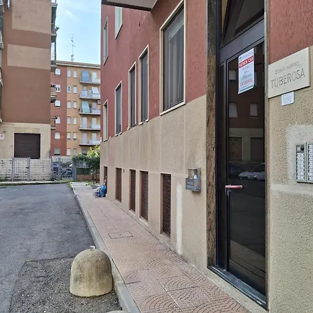 Oasi Di Relax Con Balcone 5 Min Dalla Metro Apartmán *