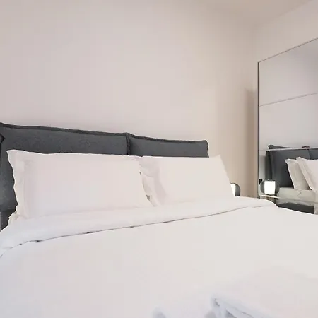Apartment Arco Della Pace Charming Mailand