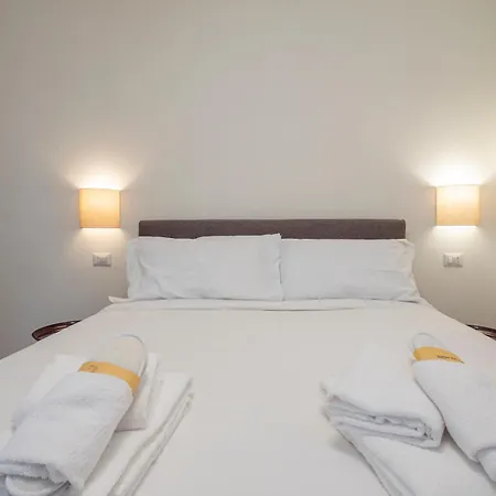 Spacious 2bdr With Balcony Arco-sempione Area, By Rentopolis Milan