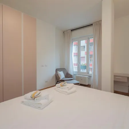 Spacious 2bdr With Balcony Arco-sempione Area, By Rentopolis *