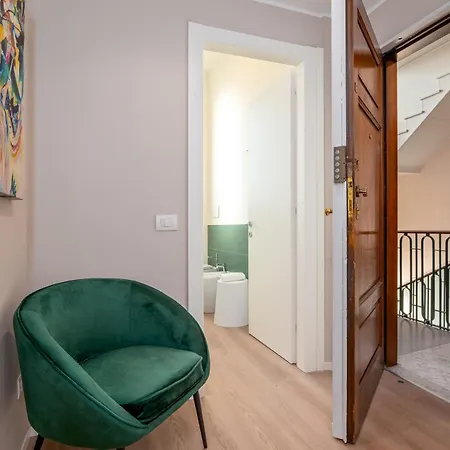 Apartamento Modern For 4 In Historical Building - Duomo View Milán