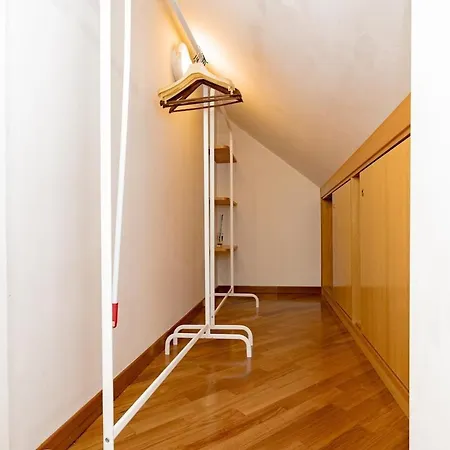 Cozy And Lovely - Center *