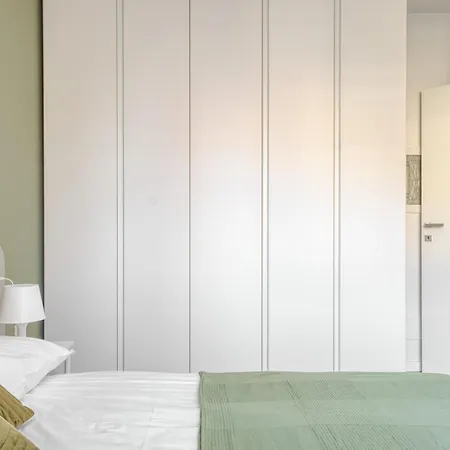 In Financial District 4 Pax * Mediolan