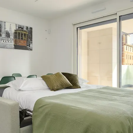 Apartment In Financial District 4 Pax Milan