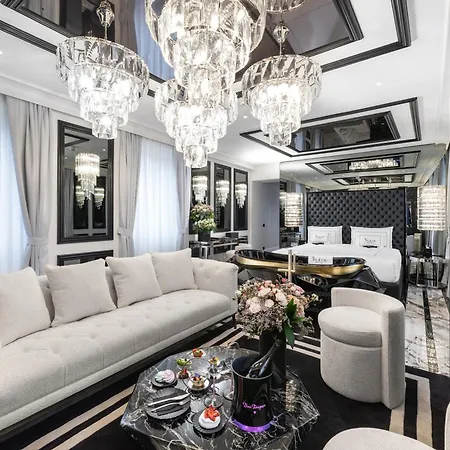 Hotel The Plein - Small Luxury Of The World 5*