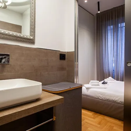 Boutique Con Cortile-design&fashion District *