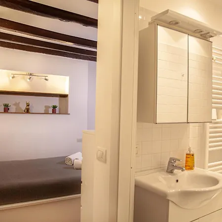 Apartment Rrrapido In Brera - Via Mercato Milan