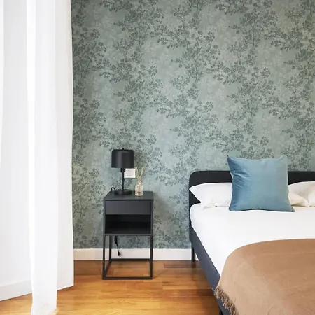 Easylife - Raffinato Con Balcone In Porta Romana Milan