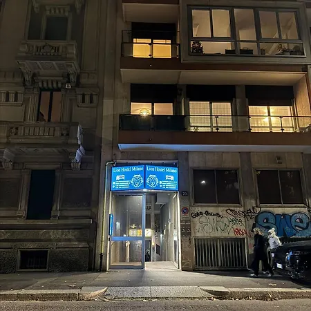 Πανσιόν Lion University&youth 2