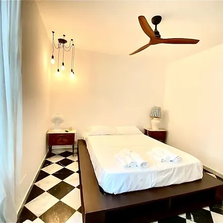 Private 1 Bedroom - Historic Center * Milão
