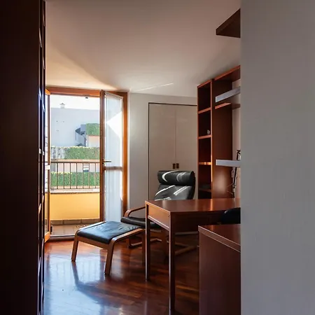 Youhosty - Loreto 1 Bedroom Milan