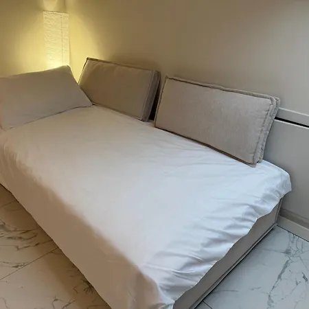 Attico Elegante Con 2 E 2 Bagni In Centro Апартаменты