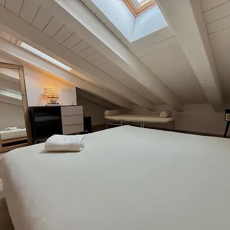 Maya Atelier Loft *