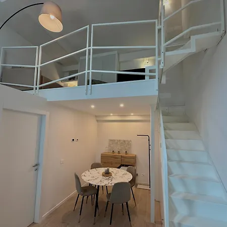 Maya Atelier Loft Apartment