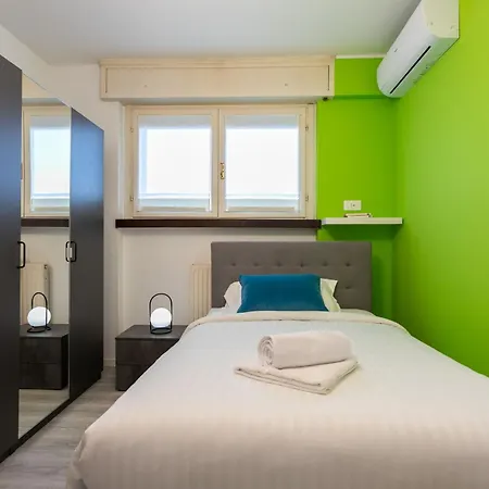 Russoli By Halldis Apartment Milan