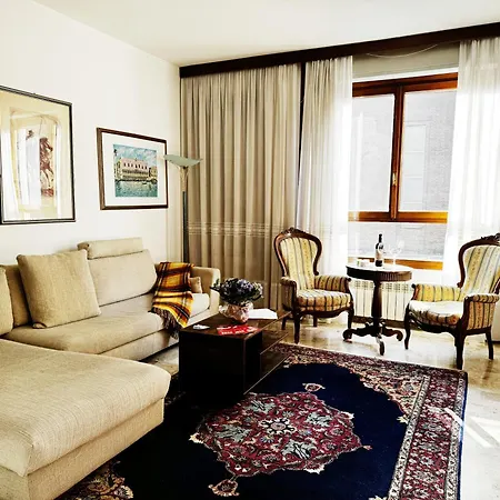 Casa Kolbe 8 , Centro M4 Milán