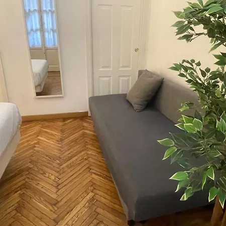 Dhomes - And Apartment *