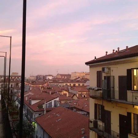 דירה Navigli Darsena - Luxury With Balcony מילאנו