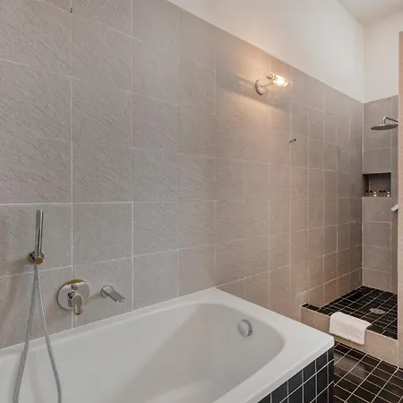 Trilocale Corso Plebisciti - Dateo Apartman Milánó