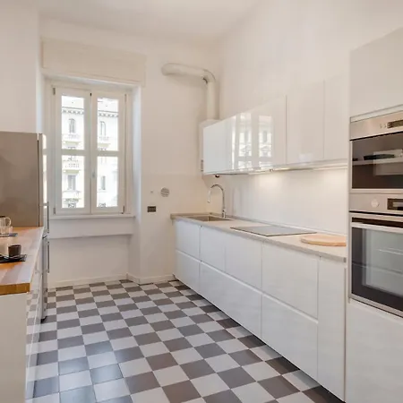 Trilocale Corso Plebisciti - Dateo Apartman