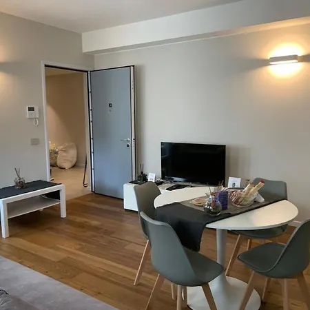 Isola 2* Milano