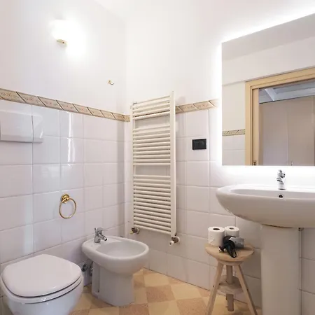 Duomo Cathedral View - Luxury * 밀라노