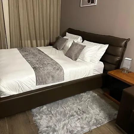 Bed & Breakfast Milhouse - Vitruvio Station 3*