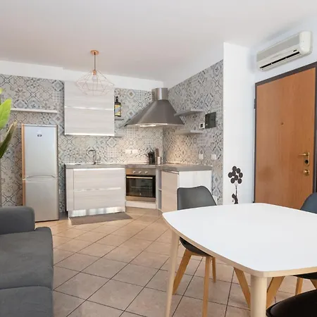 Maciachini Modern Bilo - Isola District And Bovisa - Milan-cortina Olympics 26 - Design Week 26 Milán