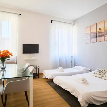 Apartment In Duomo - Piatti Milan