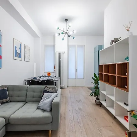 2 Min Metro - Modern Design In Porta Venezia Apartman
