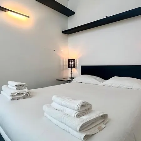 Vimercati 17 - Modern Loft - Precotto Bicocca Daire *