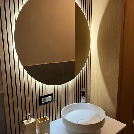 Charme And Cozy 3 Km Away From Duomo