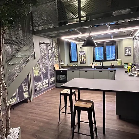 Tree House - Stylish Loft In The Heart Of * Milan