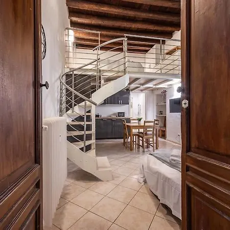 아파트 Verdi's Nest - Loft With Wifi And Ac