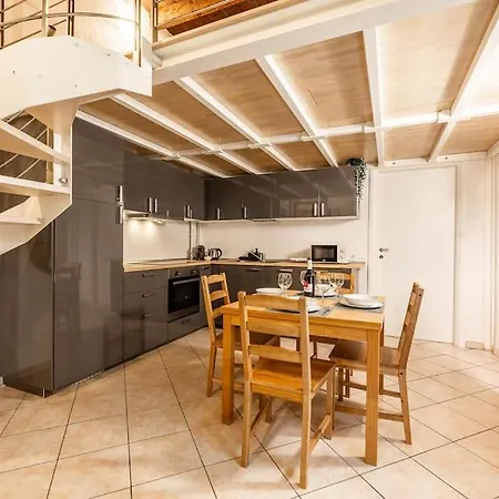 Verdi's Nest - Loft With Wifi And Ac 밀라노