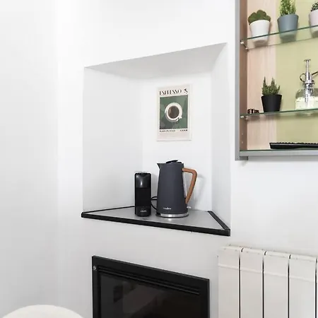 Youhosty - Savona108 アパート