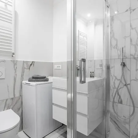 شقة Duomo's Nest - Mini-apt *