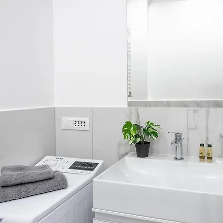 Апартаменты Duomo's Nest - Mini-room Милан