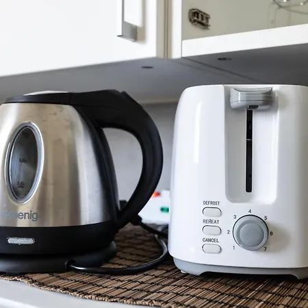 아파트 8 Min Dalla Metro Casa Elegante Con Netflix E Wifi