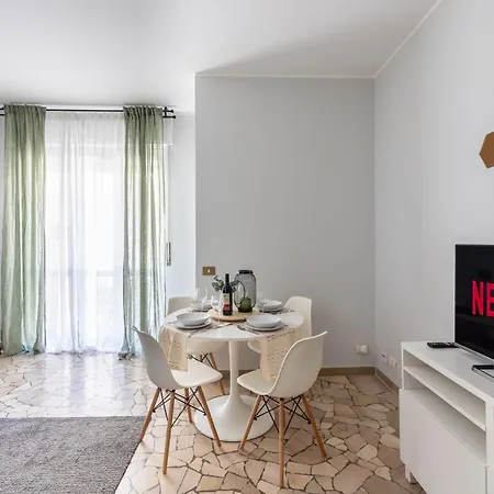 Apartment 8 Min Dalla Metro Casa Elegante Con Netflix E Wifi Mailand