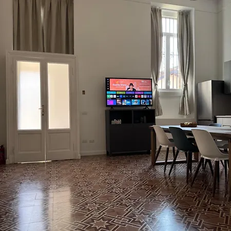 Spacious Loft Baia Del Re - Navigli * 밀라노