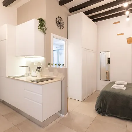 Bricks & Beams In The Key Area Of *