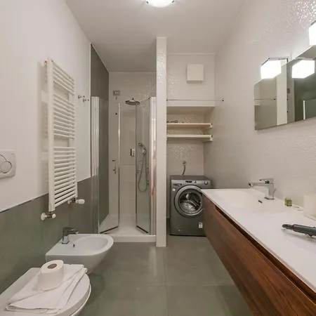 Luxury - Muratori 9 Μιλάνο
