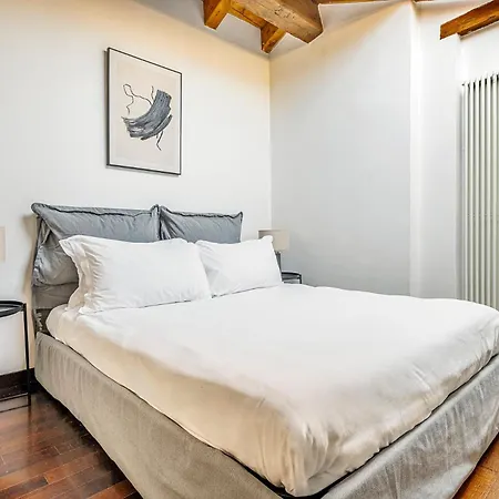 Brand New 2 Bedrooms In Brera Apartament *