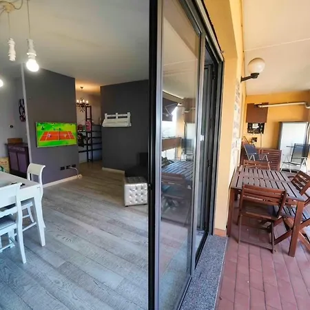 House Lancetti With Terrace *